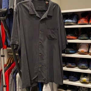 Tommy Bahama men’s short sleeve silk shirt